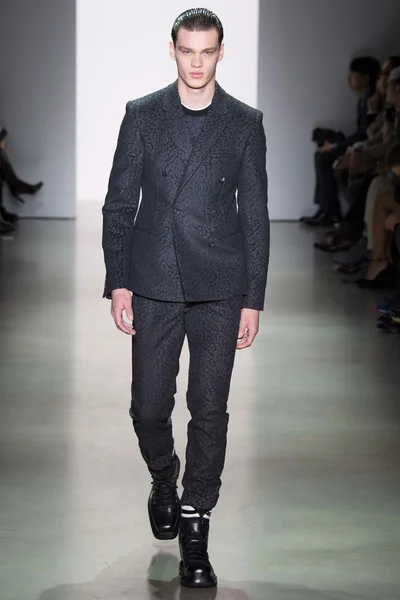 Look 1